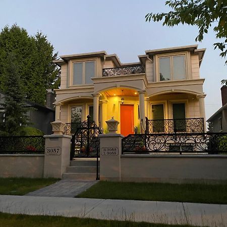 Milano Luxury Suites Vancouver Luaran gambar